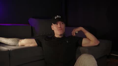 MY NAME  CAN SEE ALL MY CUM VIDEO BUY FAN SUB. online show from December 21, 2025, 6:15 pm