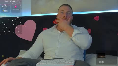 Snapshot of roddy_riss chatting on February 12, 2025, 2:21 pm Roddy online show from February 12, 2025, 2:21 pm