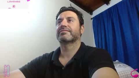 Snapshot of rodher81 chatting on April 14, 2026, 2:06 am Rod online show from April 14, 2026, 2:06 am