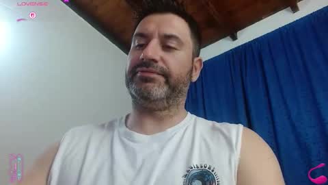 Snapshot of rodher81 chatting on April 18, 2026, 4:16 am Rod online show from April 18, 2026, 4:16 am