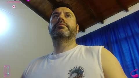 Snapshot of rodher81 chatting on April 19, 2026, 11:09 am Rod online show from April 19, 2026, 11:09 am