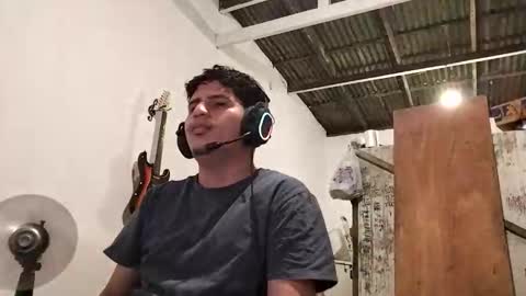 rodri1k online show from May 3, 2026, 2:39 am