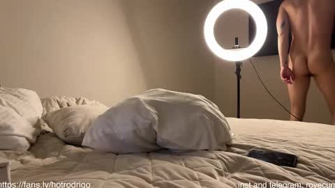 Rodrigo online show from February 16, 2025, 9:38 pm