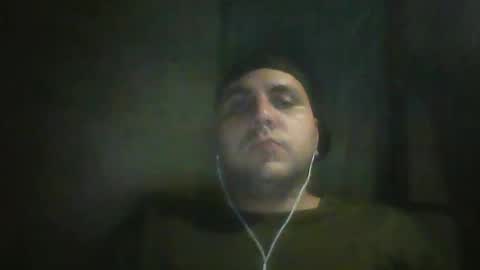 Snapshot of roger3600 chatting on December 18, 2025, 1:33 am Roger online show from December 18, 2025, 1:33 am