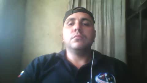 Snapshot of roger3600 chatting on April 1, 2026, 9:45 pm Roger online show from April 1, 2026, 9:45 pm