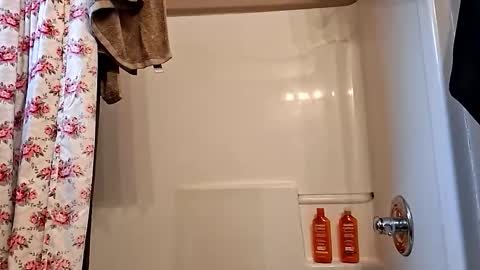 rogerdoger011 online show from November 26, 2025, 8:10 pm