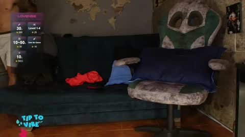 Snapshot of rogert_xx chatting on May 27, 2026, 1:35 am Rogert online show from May 27, 2026, 1:35 am