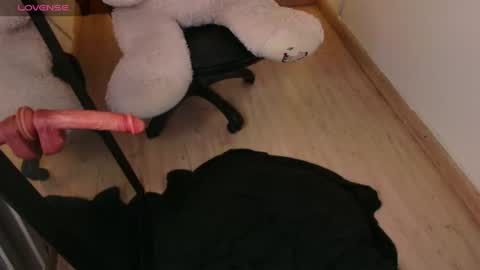 Snapshot of rohanalan_ chatting on June 22, 2026, 3:25 am Sof online show from June 22, 2026, 3:25 am
