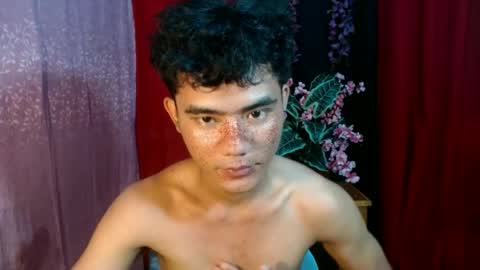 Snapshot of roianboyyy chatting on June 26, 2026, 1:10 am roianboyyy online show from June 26, 2026, 1:10 am