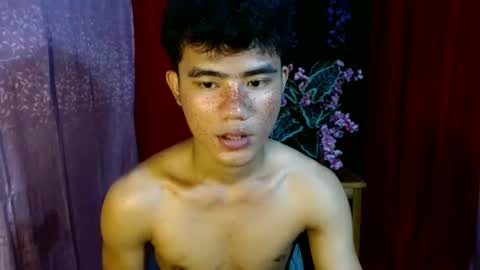 Snapshot of roianboyyy chatting on June 30, 2026, 11:39 pm roianboyyy online show from June 30, 2026, 11:39 pm