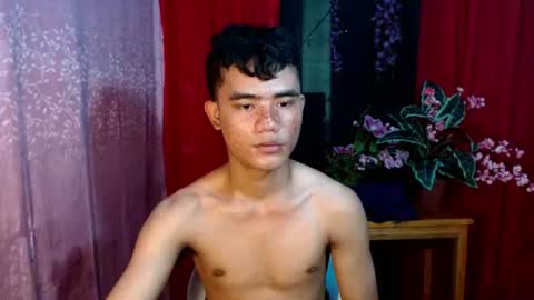 Snapshot of roianboyyy chatting on July 9, 2026, 12:26 am roianboyyy online show from July 9, 2026, 12:26 am