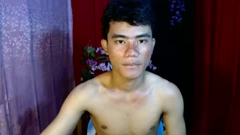 Snapshot of roianboyyy chatting on August 7, 2026, 9:00 am roianboyyy online show from August 7, 2026, 9:00 am