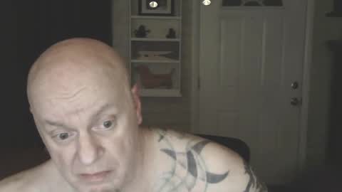 roinaz online show from February 4, 2025, 7:18 am