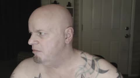 roinaz online show from February 21, 2025, 1:44 am