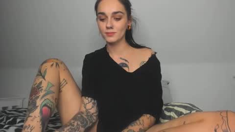 Snapshot of rokiinbaby chatting on January 15, 2025, 12:19 am rokiinbaby online show from January 15, 2025, 12:19 am