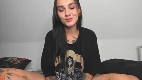 Snapshot of rokiinbaby chatting on October 3, 2025, 7:33 pm rokiinbaby online show from October 3, 2025, 7:33 pm