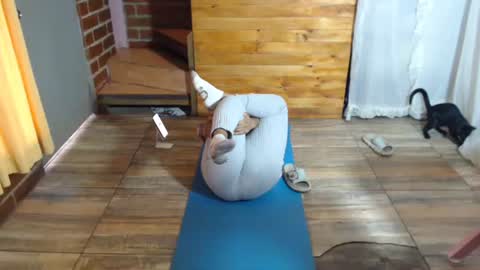 Snapshot of rokyhilary chatting on March 16, 2026, 12:20 pm jesabel online show from March 16, 2026, 12:20 pm