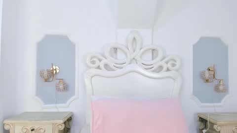 Snapshot of roma_love_ chatting on November 15, 2025, 12:13 pm online show from November 15, 2025, 12:13 pm