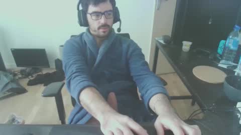 romainb72 online show from January 29, 2025, 10:16 am