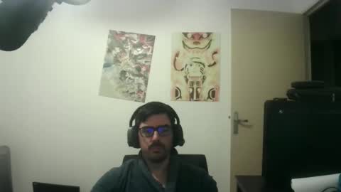 romainb72 online show from October 30, 2025, 6:52 pm