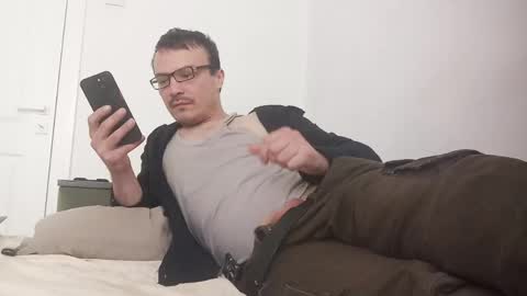 roman20251992 online show from May 6, 2026, 7:02 am