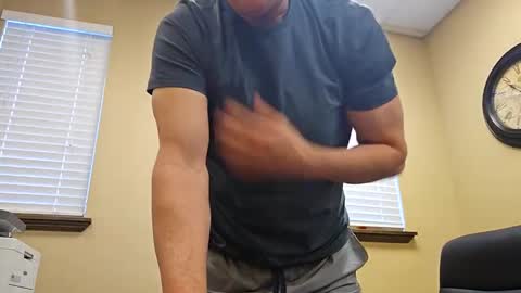 romanteeks online show from January 22, 2025, 6:52 pm