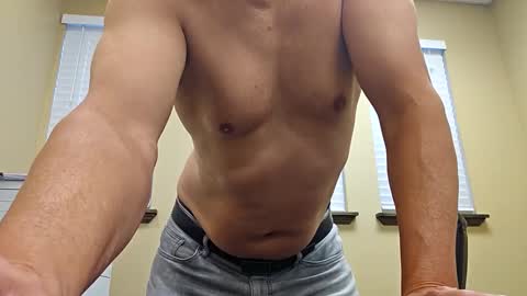 romanteeks online show from February 13, 2025, 11:37 pm