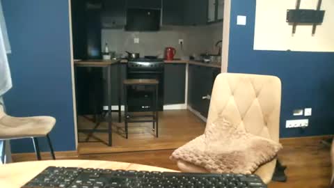 Snapshot of romantico_erotico chatting on August 2, 2026, 12:36 pm romantico_erotico online show from August 2, 2026, 12:36 pm