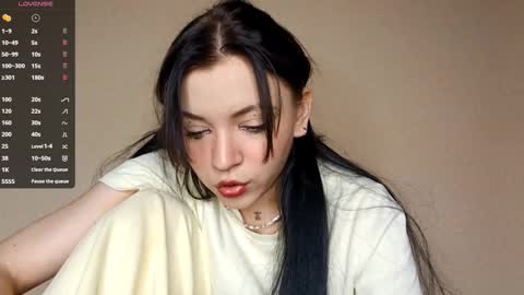 Snapshot of romeliahastert chatting on October 25, 2025, 4:35 pm Anica online show from October 25, 2025, 4:35 pm