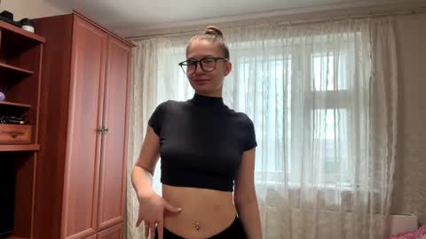 Alya online show from May 13, 2026, 11:07 am