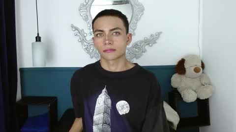 Snapshot of romeo_laurient chatting on June 20, 2026, 8:44 pm ROMEO online show from June 20, 2026, 8:44 pm