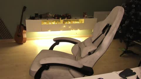 Snapshot of romeo_mercy chatting on December 26, 2024, 4:43 am Romeo online show from December 26, 2024, 4:43 am