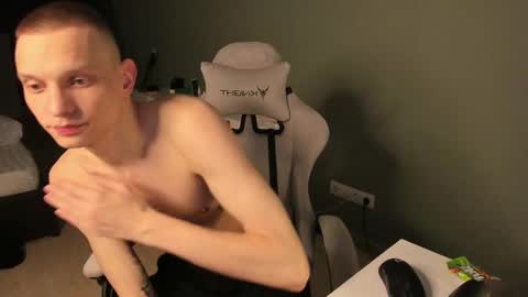 Snapshot of romeo_mercy chatting on February 9, 2025, 1:14 pm Romeo online show from February 9, 2025, 1:14 pm