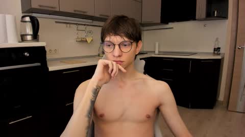 Snapshot of romeo_mercy chatting on November 29, 2025, 11:08 pm Romeo online show from November 29, 2025, 11:08 pm