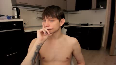 Snapshot of romeo_mercy chatting on December 15, 2025, 4:00 pm Romeo online show from December 15, 2025, 4:00 pm