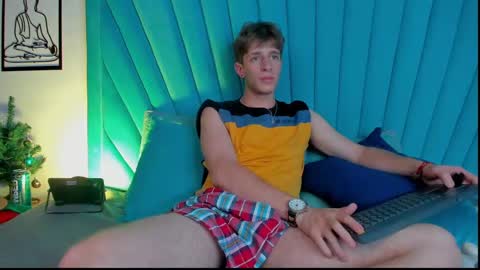 Romeo Ricci online show from December 12, 2024, 4:53 pm