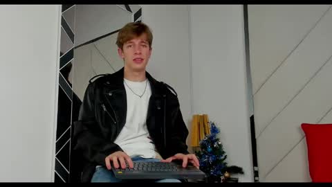 Romeo Ricci online show from January 1, 2025, 6:47 am