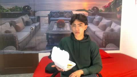 Snapshot of romeomillerr chatting on January 5, 2026, 7:17 pm Romeo online show from January 5, 2026, 7:17 pm