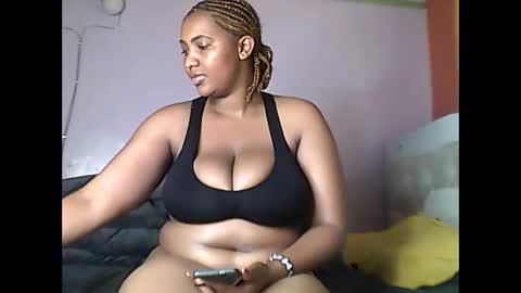 Romina 26 online show from June 9, 2026, 12:28 pm