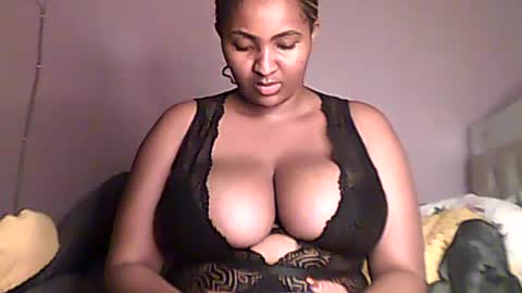 Romina 26 online show from June 27, 2026, 4:01 pm