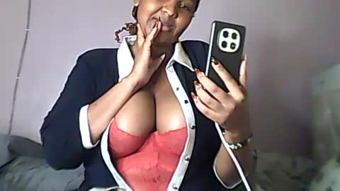 Romina 26 online show from June 30, 2026, 11:39 pm