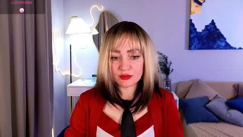 Snapshot of rones_meee chatting on March 20, 2026, 8:30 am Olivia online show from March 20, 2026, 8:30 am