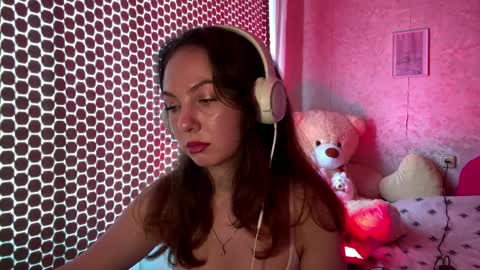 Elvi online show from April 9, 2026, 9:15 am