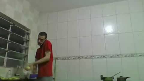 Snapshot of ronnispoto chatting on December 17, 2024, 9:16 pm ronny online show from December 17, 2024, 9:16 pm