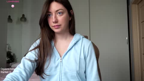 Snapshot of ronny_ponny chatting on December 15, 2024, 11:55 am RonnyPonny online show from December 15, 2024, 11:55 am