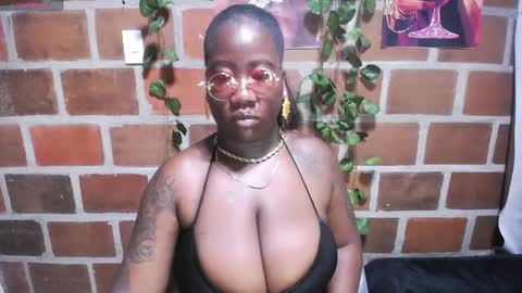 roos_veyker online show from May 1, 2026, 7:07 pm