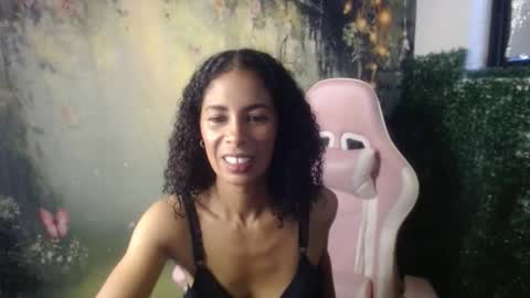 Snapshot of rosa_skinny chatting on June 4, 2026, 9:32 pm rosa online show from June 4, 2026, 9:32 pm