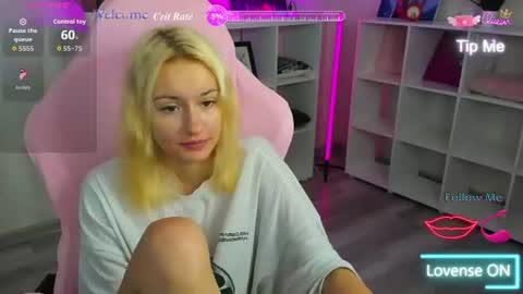 Snapshot of rosa_vaughn chatting on July 25, 2026, 1:25 am Viola online show from July 25, 2026, 1:25 am