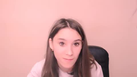 Snapshot of rosalais_ chatting on October 22, 2025, 7:08 am Rose online show from October 22, 2025, 7:08 am