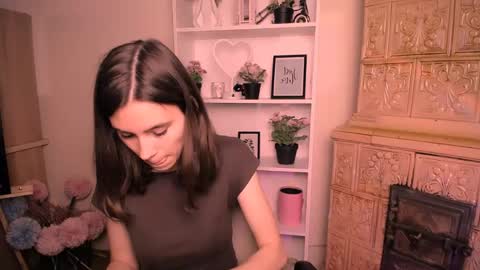 Snapshot of rosalais_ chatting on May 29, 2026, 6:11 am Rose online show from May 29, 2026, 6:11 am